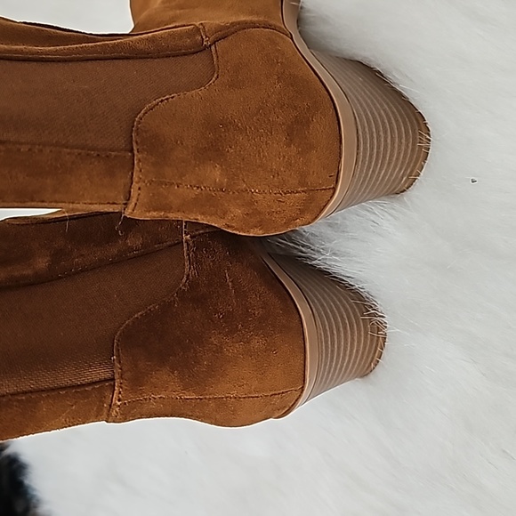 Suede booties - Picture 5 of 6